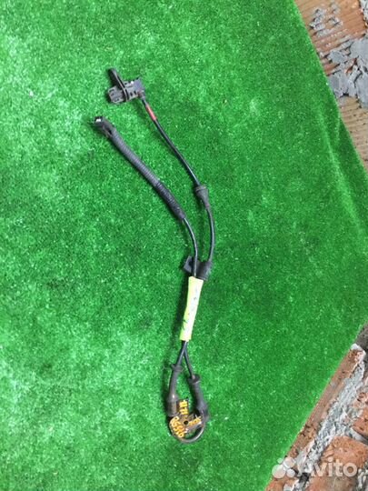 Датчик ABS передний правый Hyundai Solaris