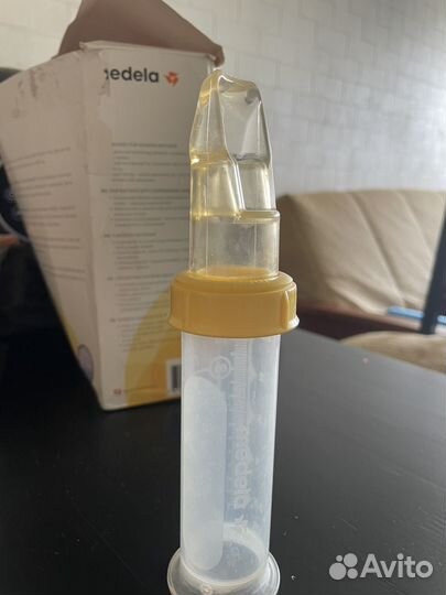 Поильник medela softcup