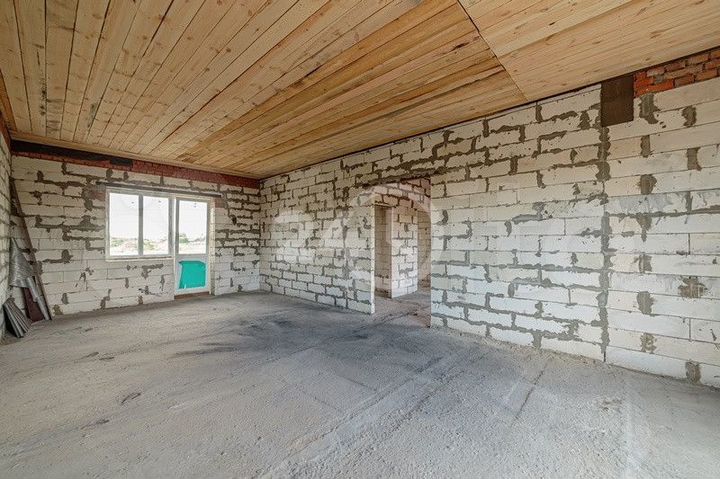 Дом 103,3 м² на участке 9,8 сот.