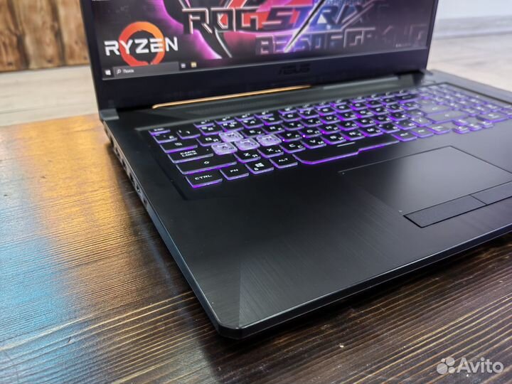 Игровой Asus 17.3