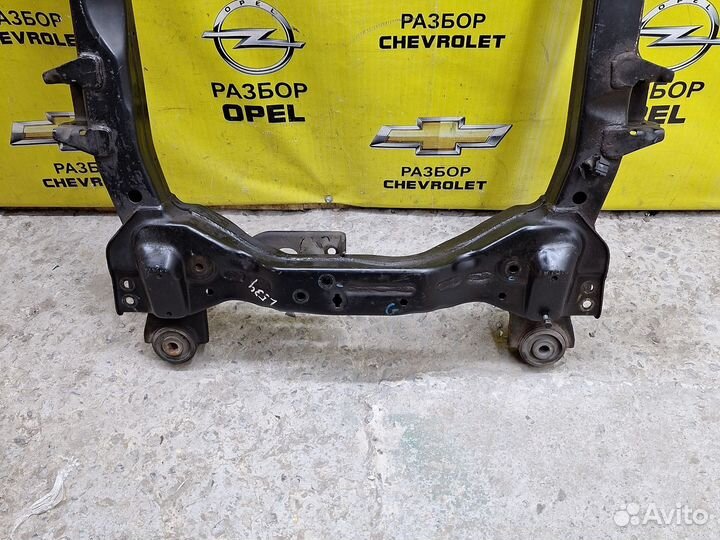 Подрамник передний Опель Инсигния