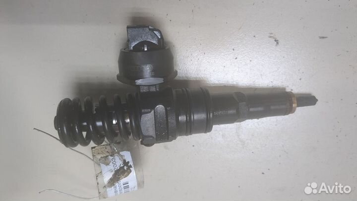 Форсунка топливная Volkswagen Transporter 5, 2004