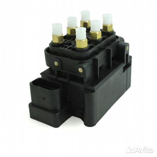 Блок клапанов пневмоподвески Ауди А8 оригинал