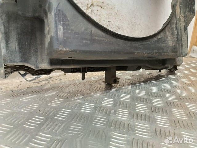 Диффузор (кожух вентилятора) Nissan Navara D40