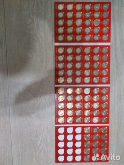 Альбом со 112 монетами без учёта монетных дворов