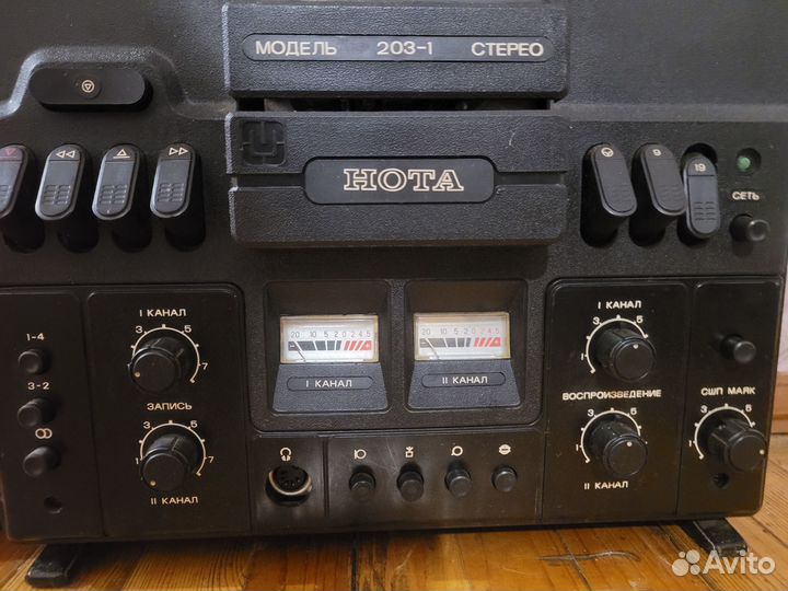 Продам магнитофон катушечный