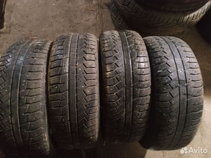 Continental ContiWinterViking 2 205/60 R16 96T