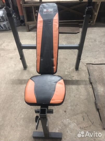 Стойка для штанги, скамья