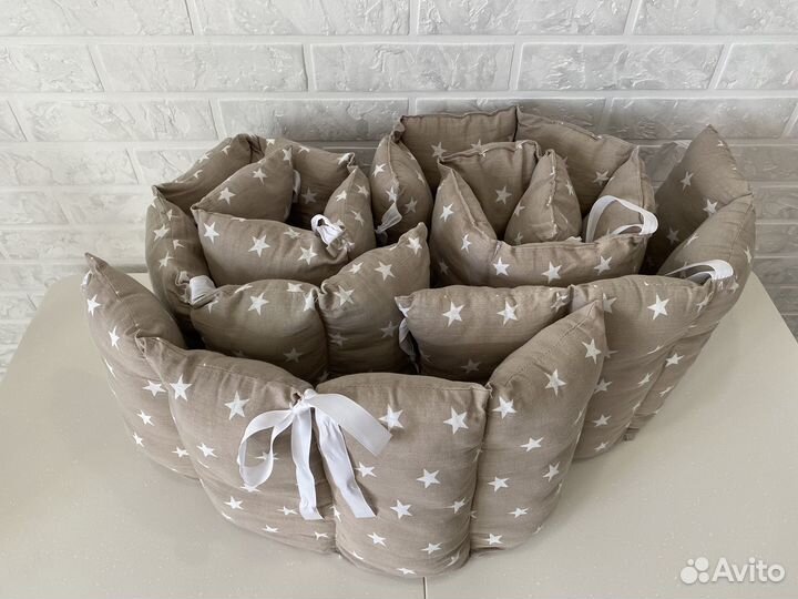 Комплект бортиков в детскую кроватку