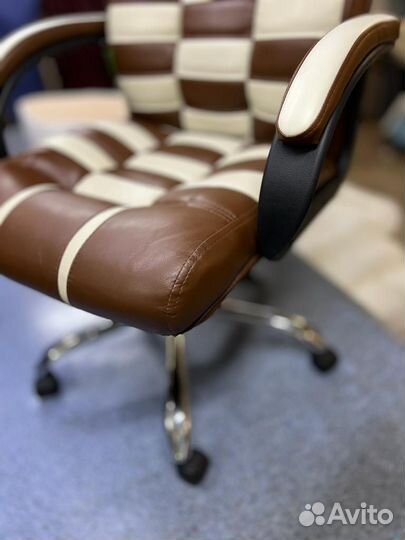 Компьютерное кресло