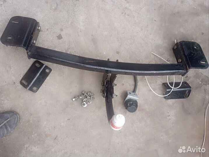 Фаркоп на hyundai ix35. Киа sportage