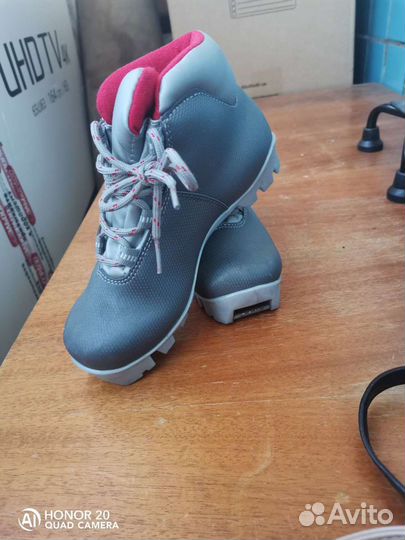 Лыжные ботинки