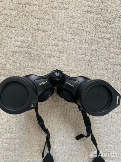 Бинокль Nikon