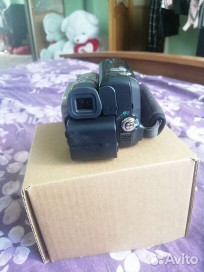 Цифровая видеокамера jvc