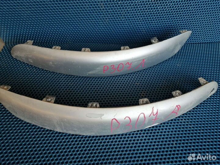 Молдинг бампера Peugeot 307