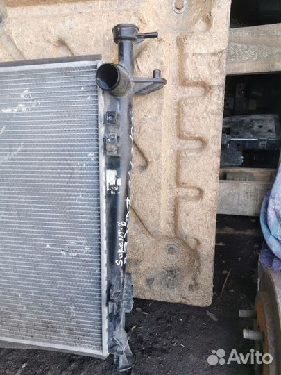 Радиатор охлаждения двигателя Kia Sorento 3 Prime