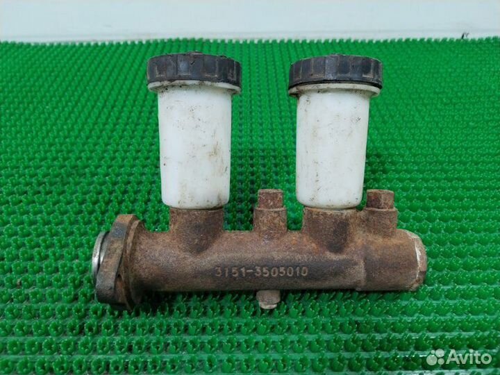 Главный тормозной цилиндр УАЗ Буханка 452 1997