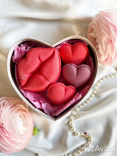 Бомбочка губы