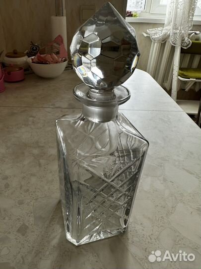 Графин хрустальный