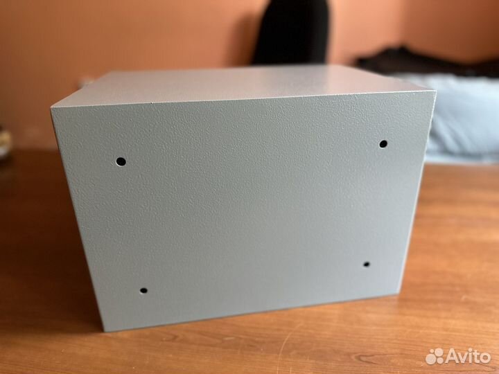 Сейф оружейный пистолетный