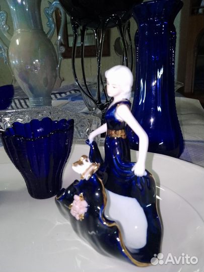 Блюдо Кузнецов; статуэтки