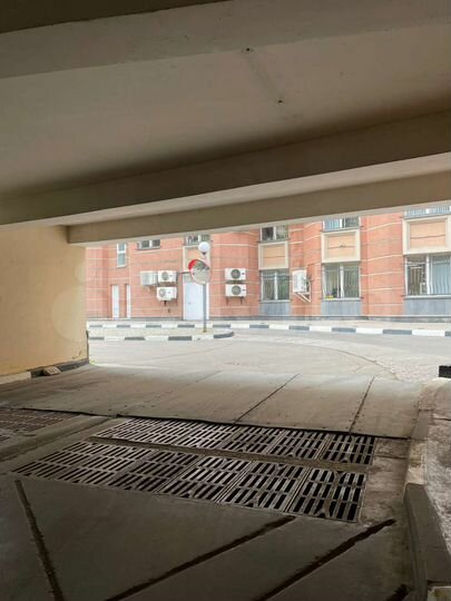 Машиноместо, 18 м²