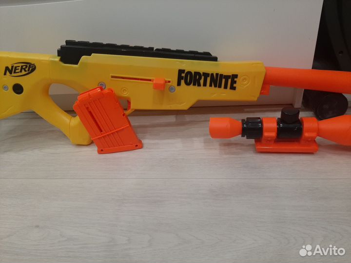 Игрушечная снайперская винтовка 