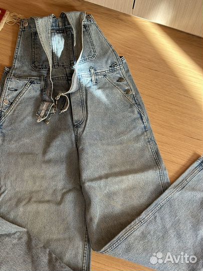 Джинсы широкие