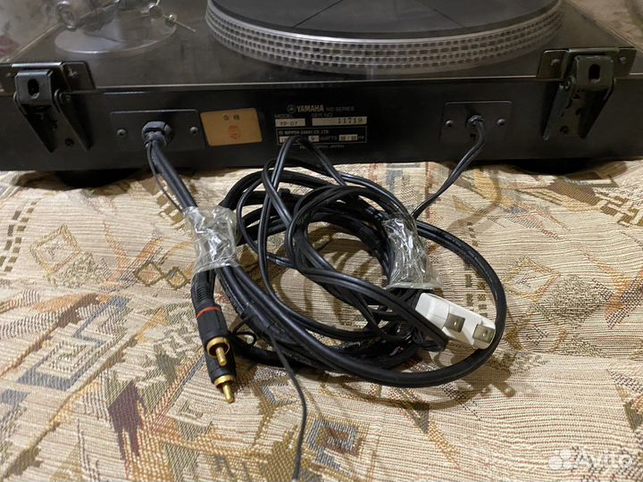 Проигрыватель винила yamaha yp-d7