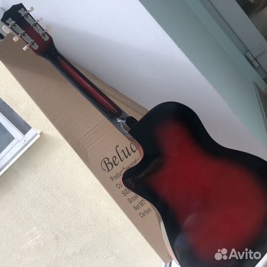 Гитара новая