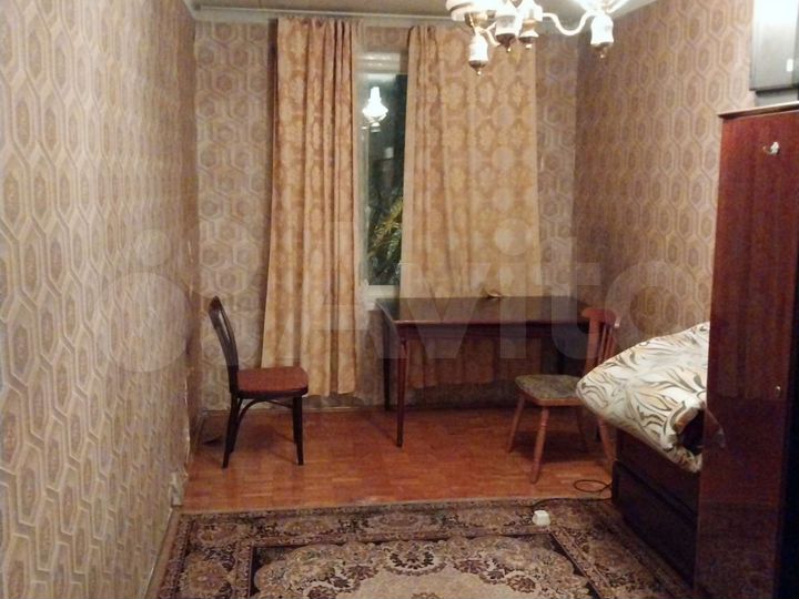 Комната 98 м² в 3-к., 3/5 эт.