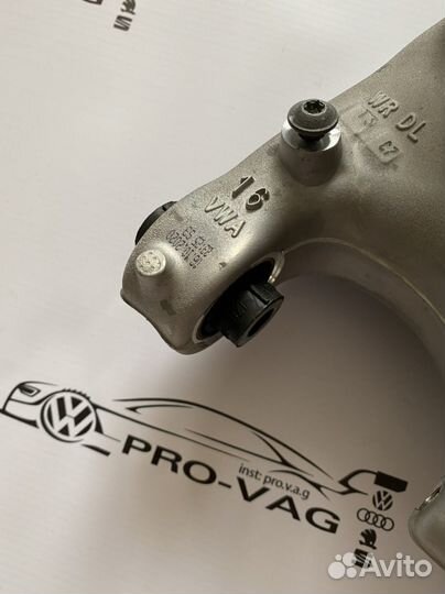 Кулак задний в сборе audi TT, новый оригинал