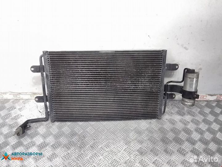 Радиатор кондиционера Audi A3 8L 1998 1J0820411D