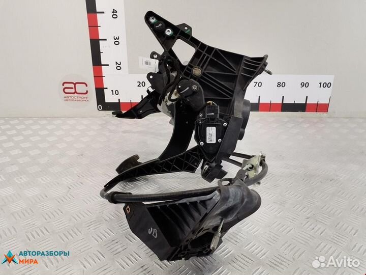 Педаль Chevrolet Cruze 2 2018 13466235