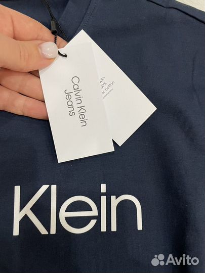 Лонгслив мужской Calvin Klein