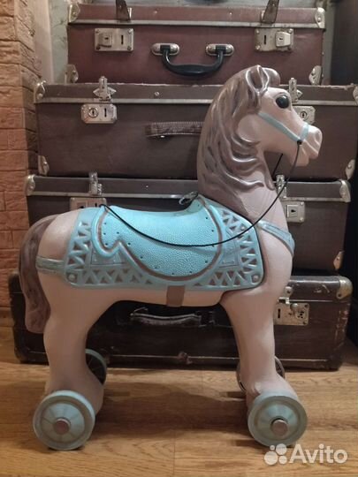 Лошадка интерьерная