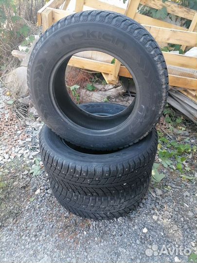 Nokian Tyres Hakkapeliitta 2 235/60 R16 90C