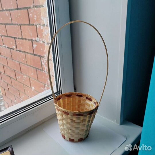 Корзина плетеная