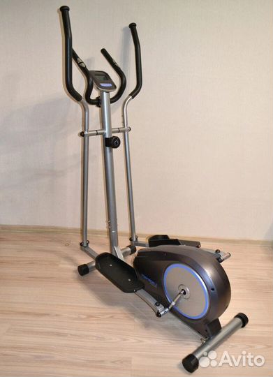 Эллиптический тренажер Oxygen Германия