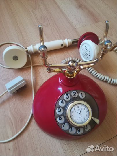 Ретро телефон