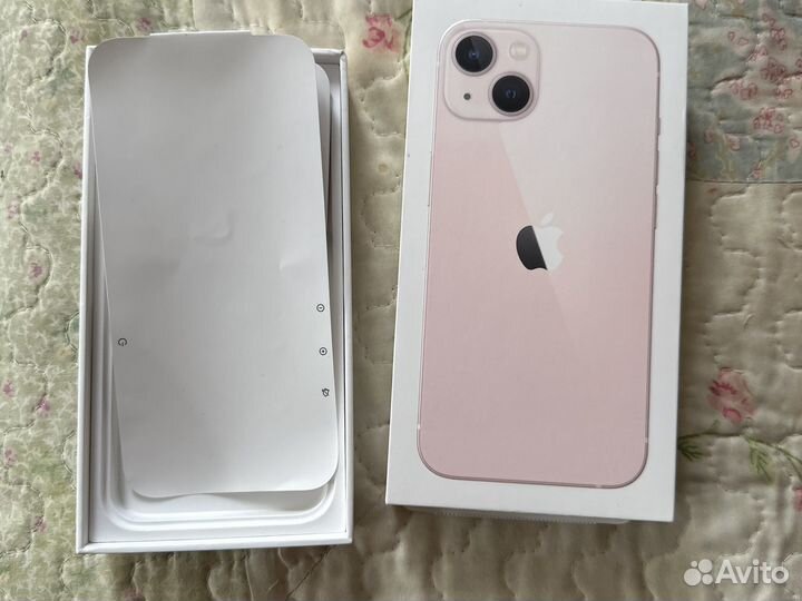 Коробка iPhone 13