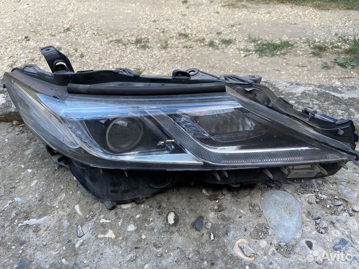 Фары камри 70