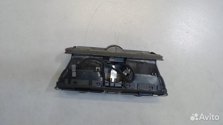 Дефлектор обдува салона Volkswagen Golf 6, 2011