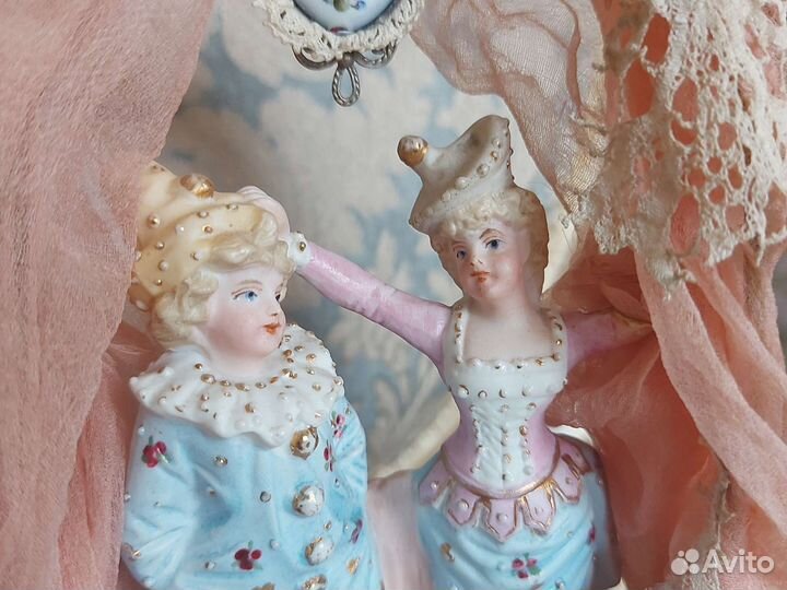 Статуэтка антикварная,музыкальная.В доработке