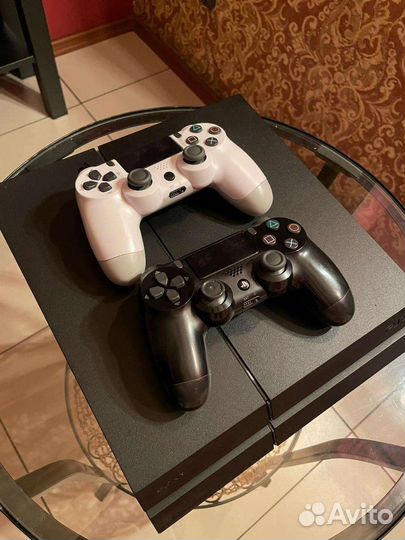 Sony PS4 + 2 джойстика