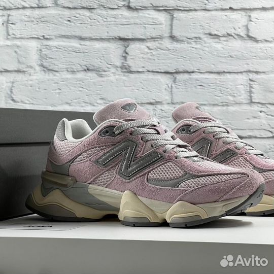 Кроссовки женские New Balance 9060 розовые