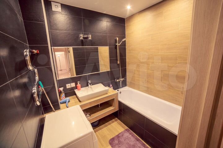 2-к. квартира, 64,8 м², 9/15 эт.