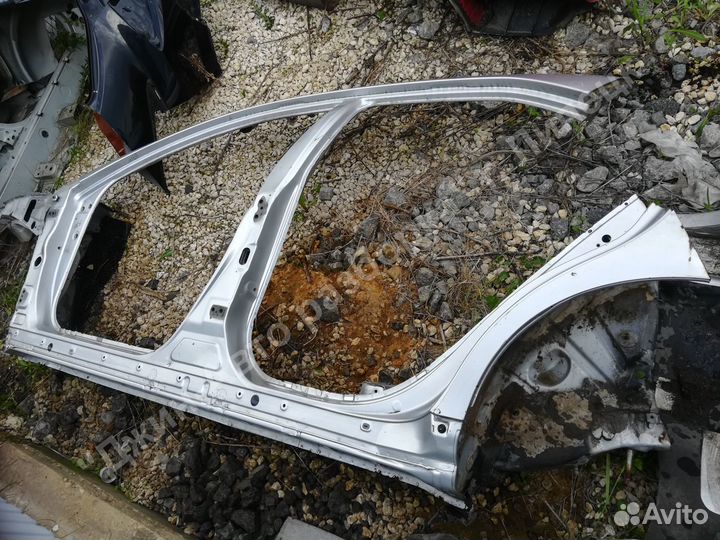 Левый порог со стойкой и задней аркой camry V40