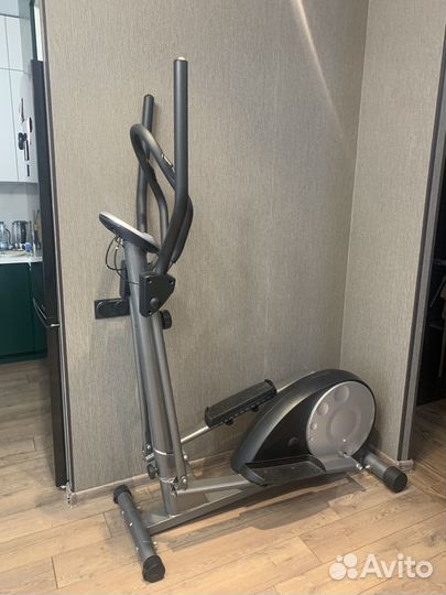 Эллиптичeский тренажер магнитный Atеmi