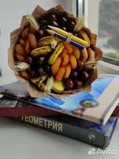 Корзины из фруктов. Букеты из сухофруктов